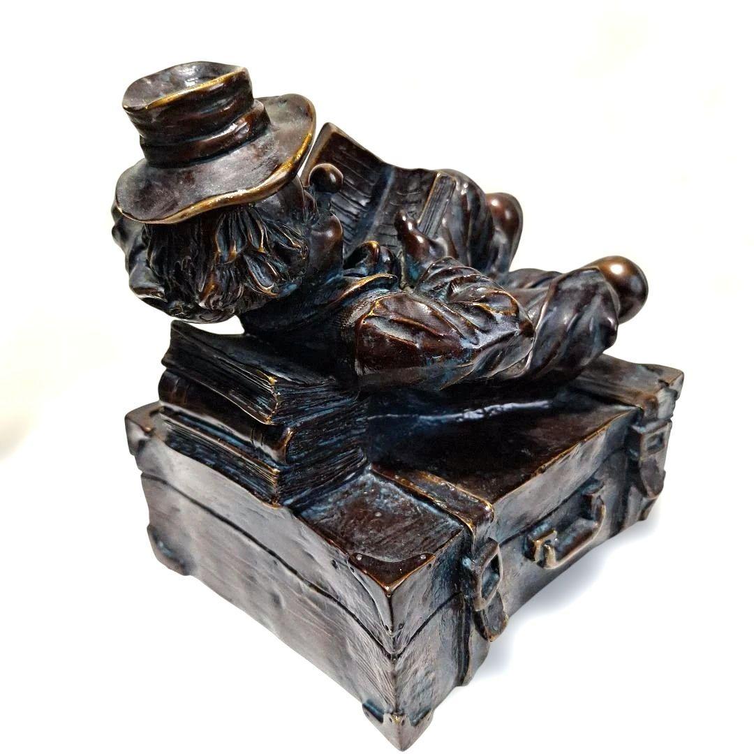 置物　ブロンズ像　本を読む少年　インテリア　アンティーク　オブジェ　　希少