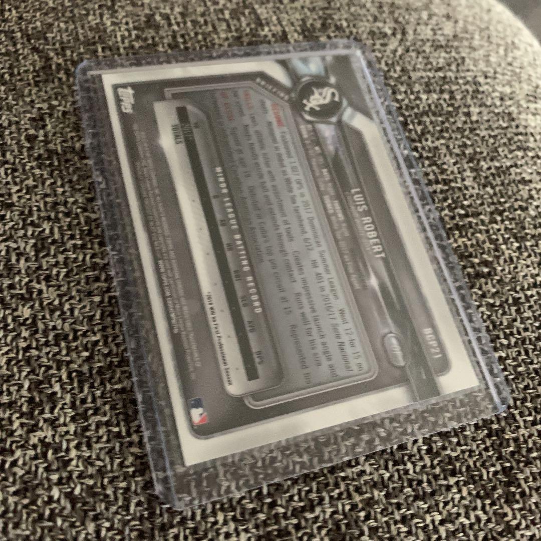 高騰中　2018 bowman luis robert 1st Atomic