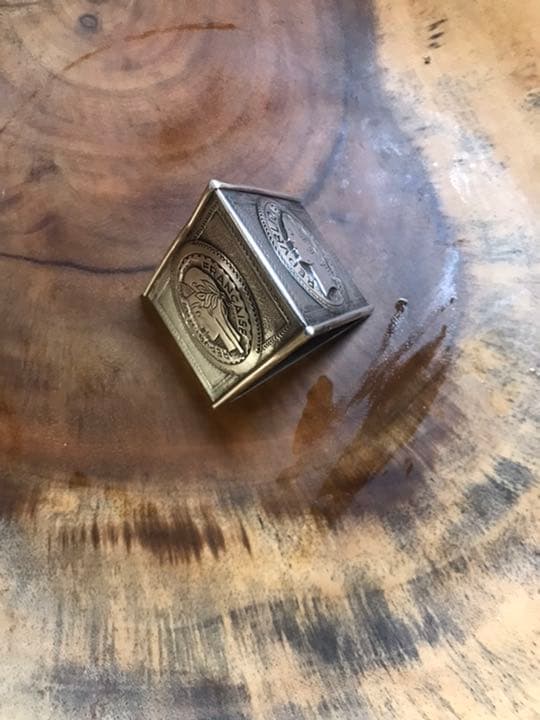 19世紀フランス貴族の城で使われていた純銀ナプキンリング