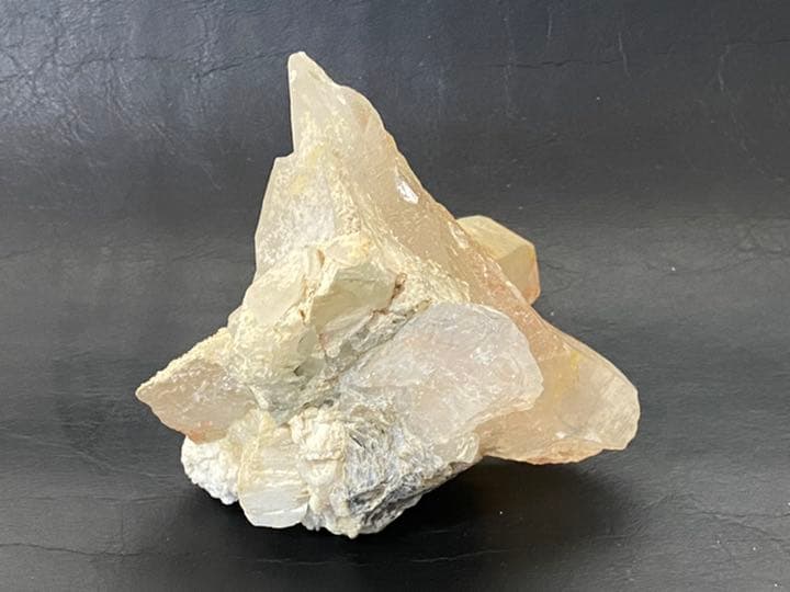 ヒマラヤ水晶　728g