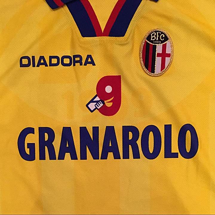 サッカー ユニフォーム ボローニャ