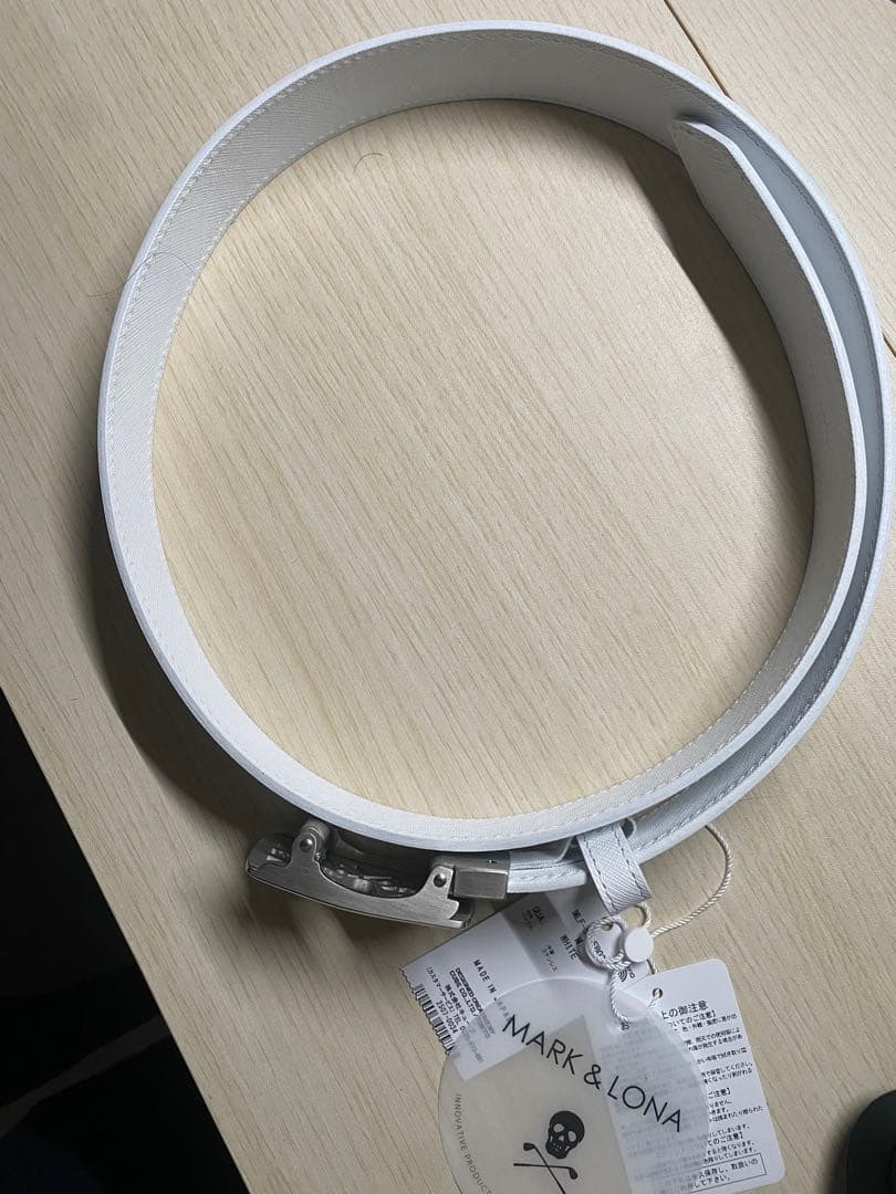 【新品】品薄商品　MARK & LONA ホワイトベルト　Mサイズ　男女兼用