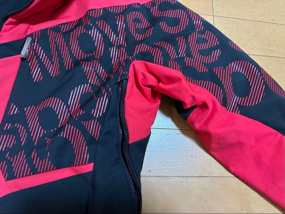 美品 デサントMove Sport スキーウェアジャケットMサイズ167〜173