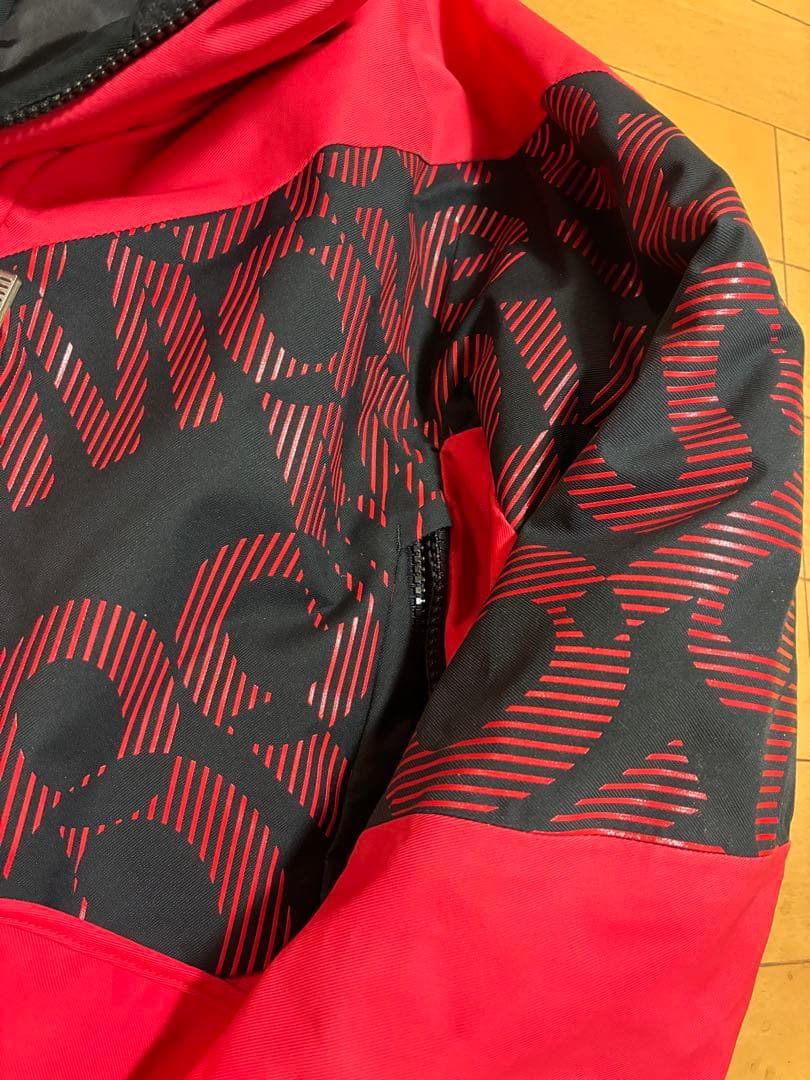 美品 デサントMove Sport スキーウェアジャケットMサイズ167〜173