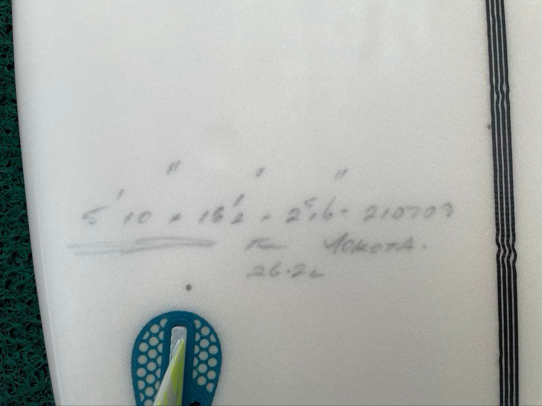 JS モンスター8 5'10 26.2L INSIST ショートボード