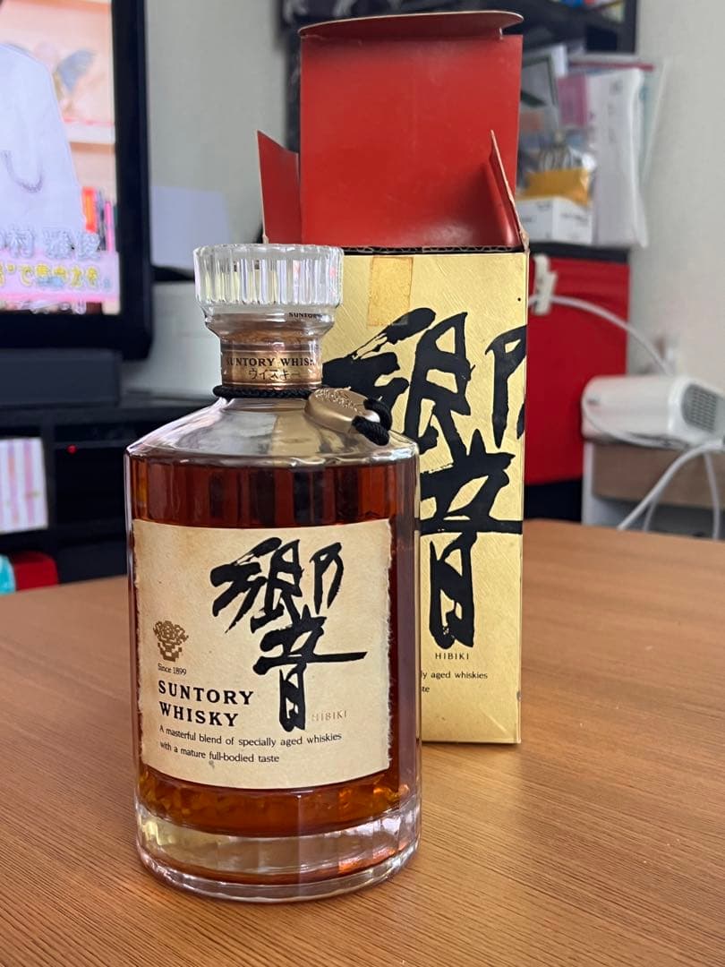 値引き中~サントリーウイスキー響〜HIBIKI〜ゴールドラベル