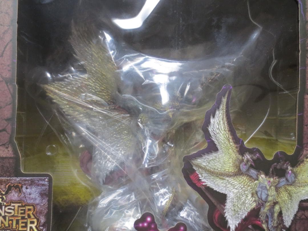 新品　カプコンフィギュアビルダークリエイターズモデル　シャガルマガラ