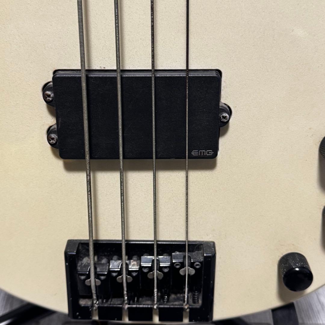 Kramer D-2 BASS エレキベース 4弦 ホワイト