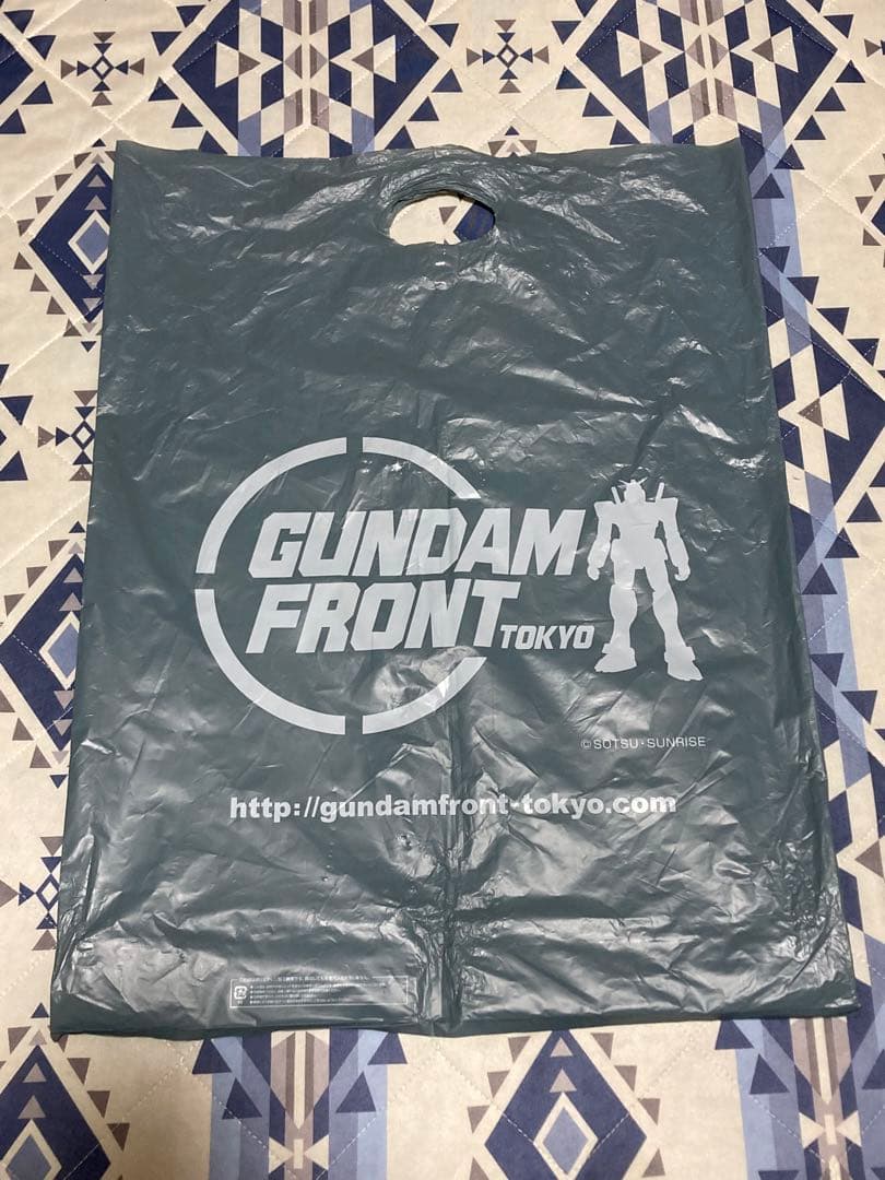 【ガンダムフロント東京】νガンダム サザビーHGUC 1/144 Ver.GFT