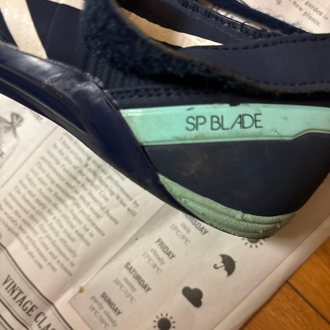 asics spブレード　青