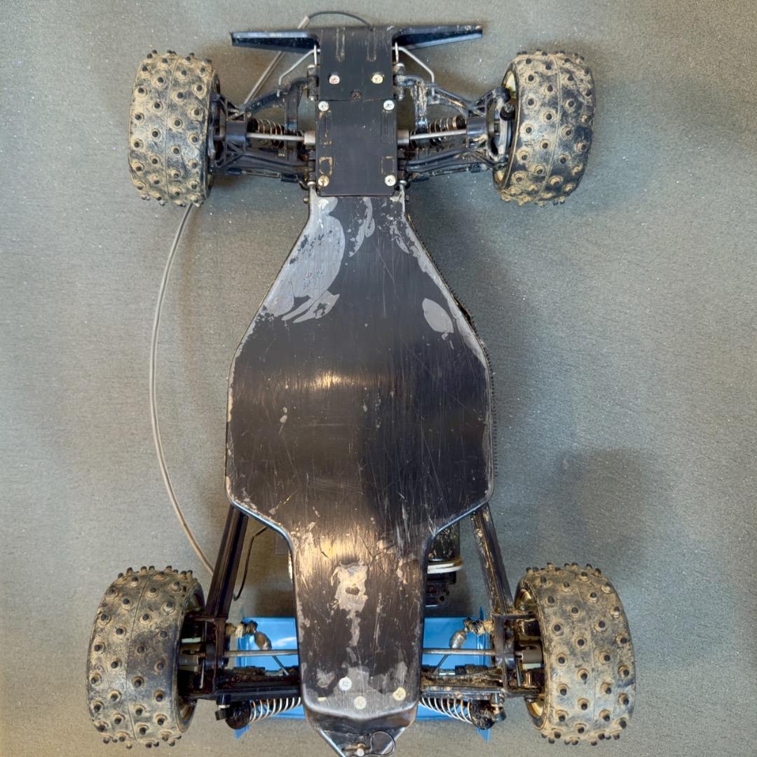 レア品 タミヤ AVENTE 1/10 2001 RCカー