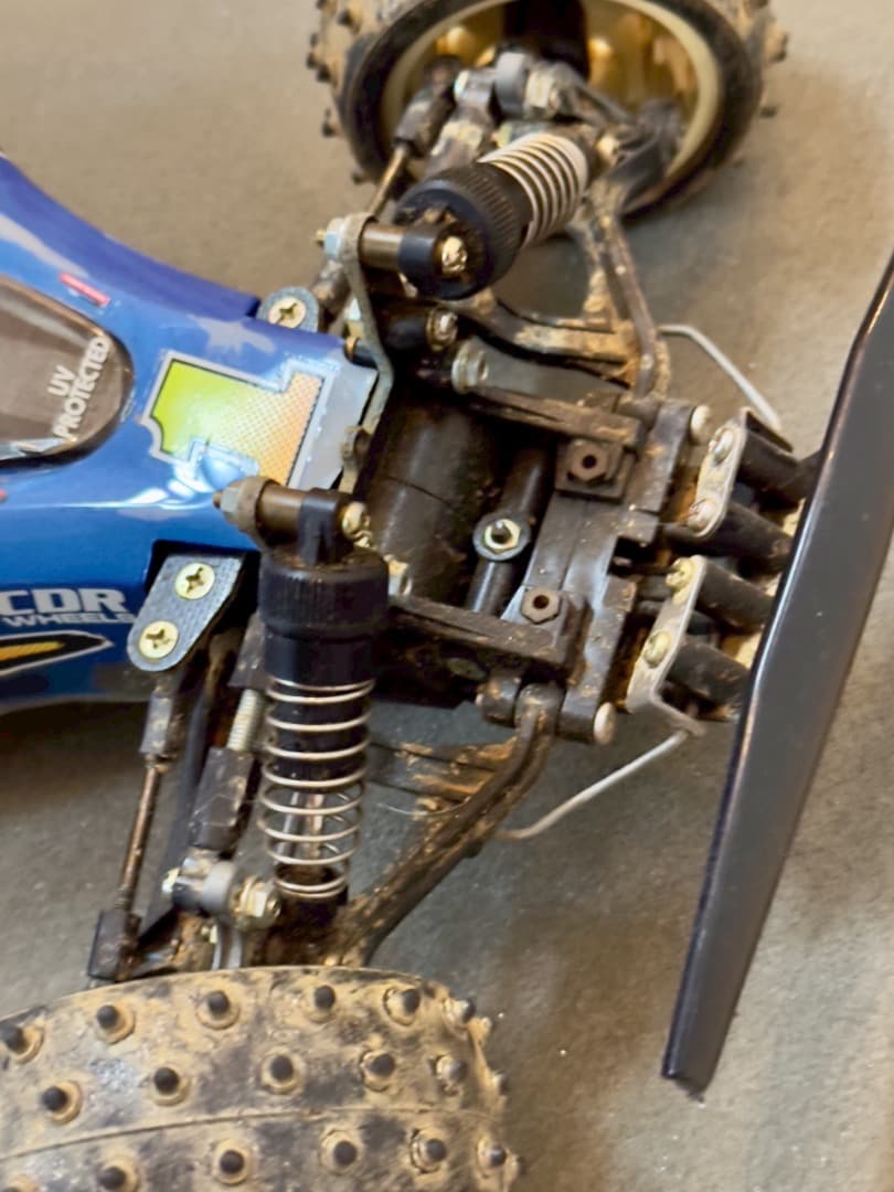 レア品 タミヤ AVENTE 1/10 2001 RCカー