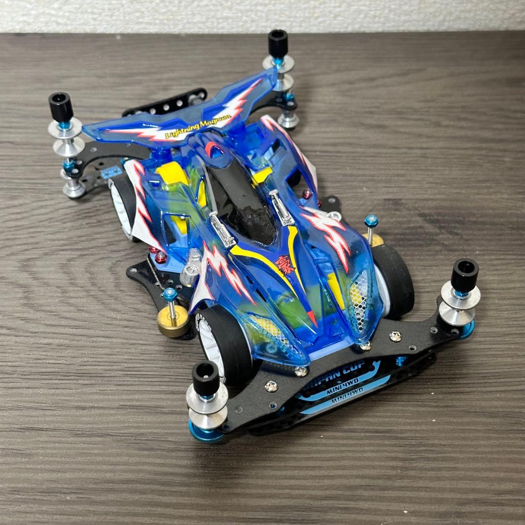 [G2093]ミニ四駆　完成品　LMブレイカー　塗装有り　カーボン　タミヤ