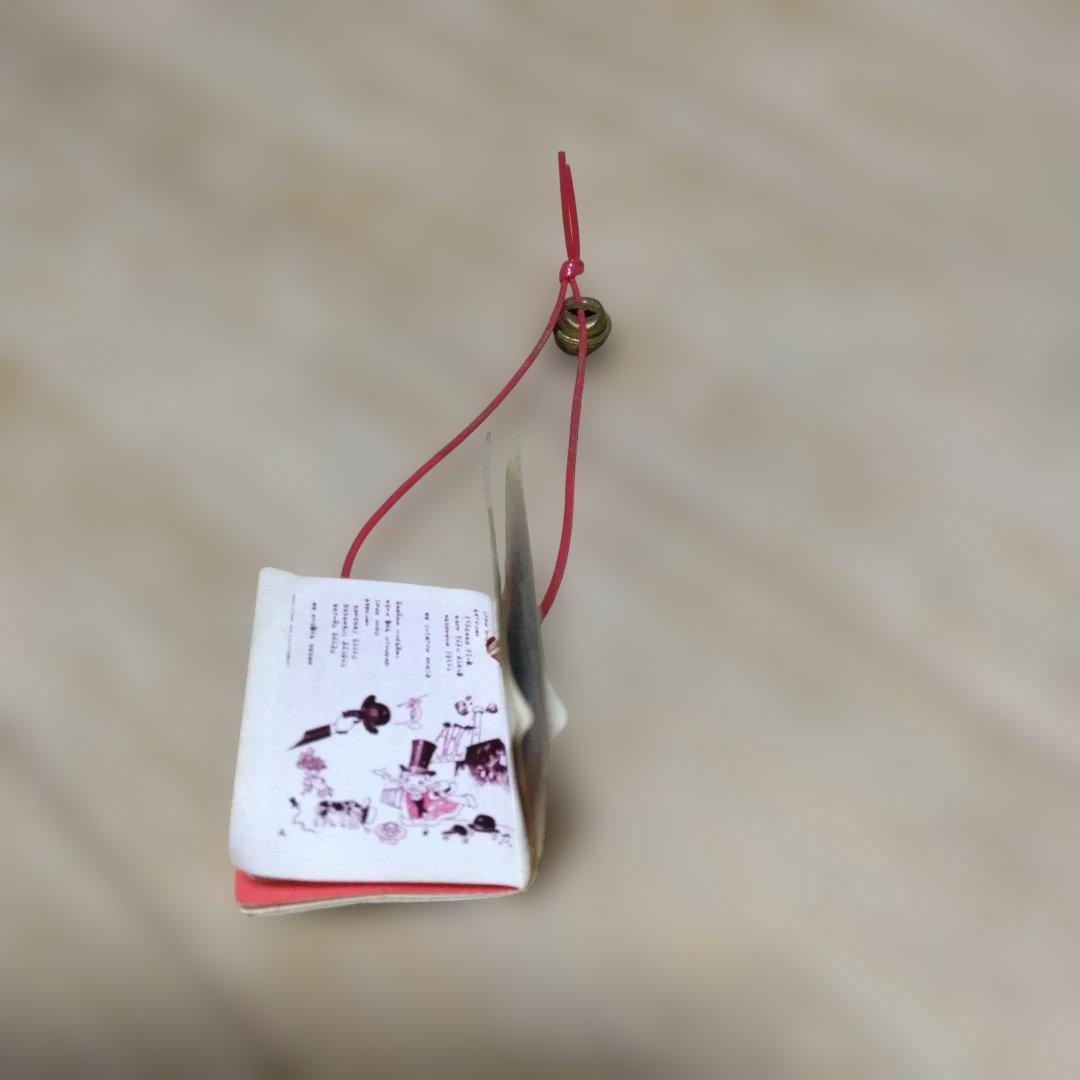 【激レア】昭和サンリオ　いちごえほんmini　ストラップ　当時物　希少　レトロ