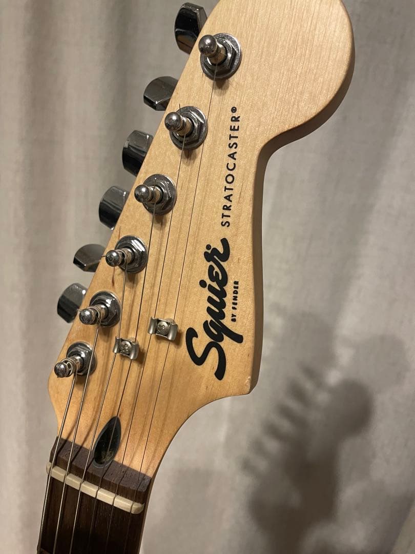 Squier エレキギター ホワイト