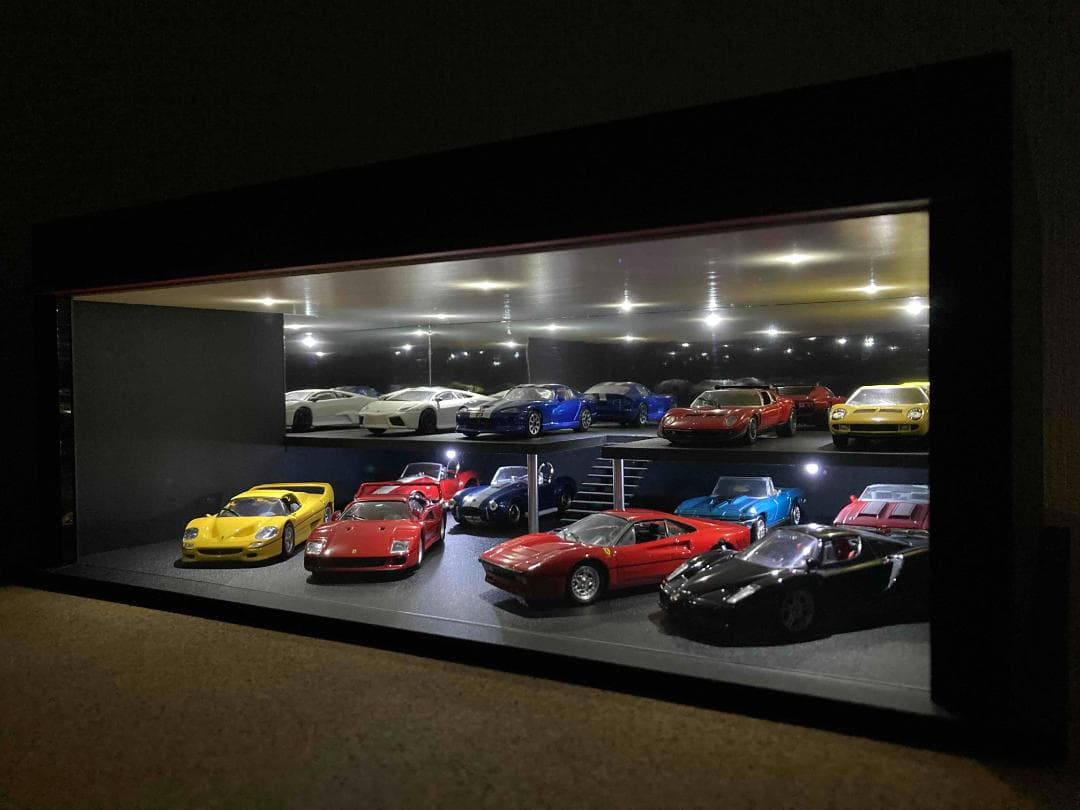 ミニカー用ジオラマ：1/43 ショールームⅢ（吹き抜けタイプ）最大展示台数18台