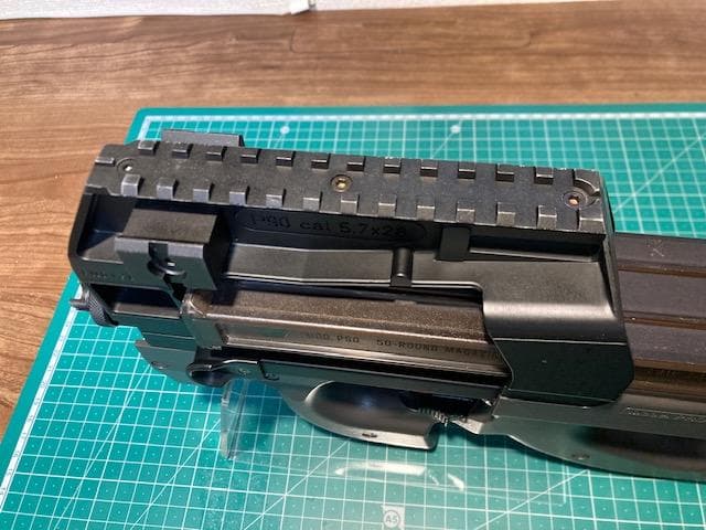 [FET搭載,調整済み]東京マルイ P90TR ＋カスタム