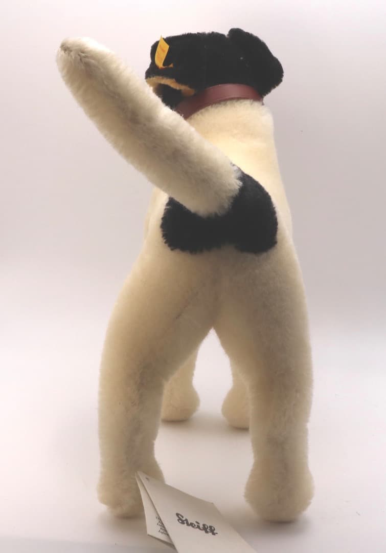 Steiff ジャックラッセル・テリア 犬のぬいぐるみ