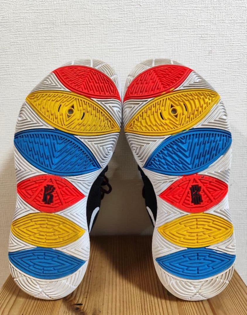 カイリー5 Nike Kyrie 5 Freinds