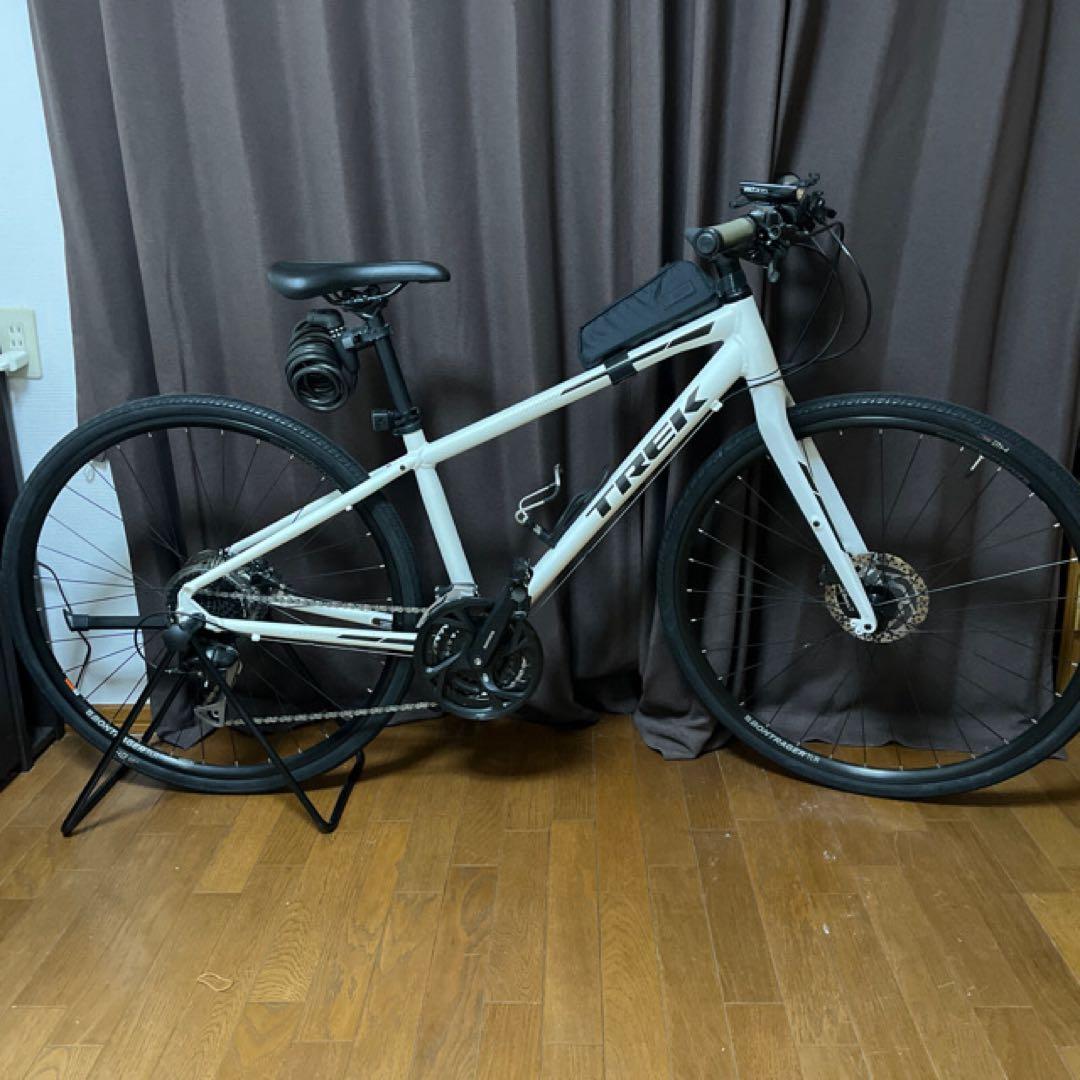高田　Trek クロスバイク FX3Disk Sサイズ（美品）