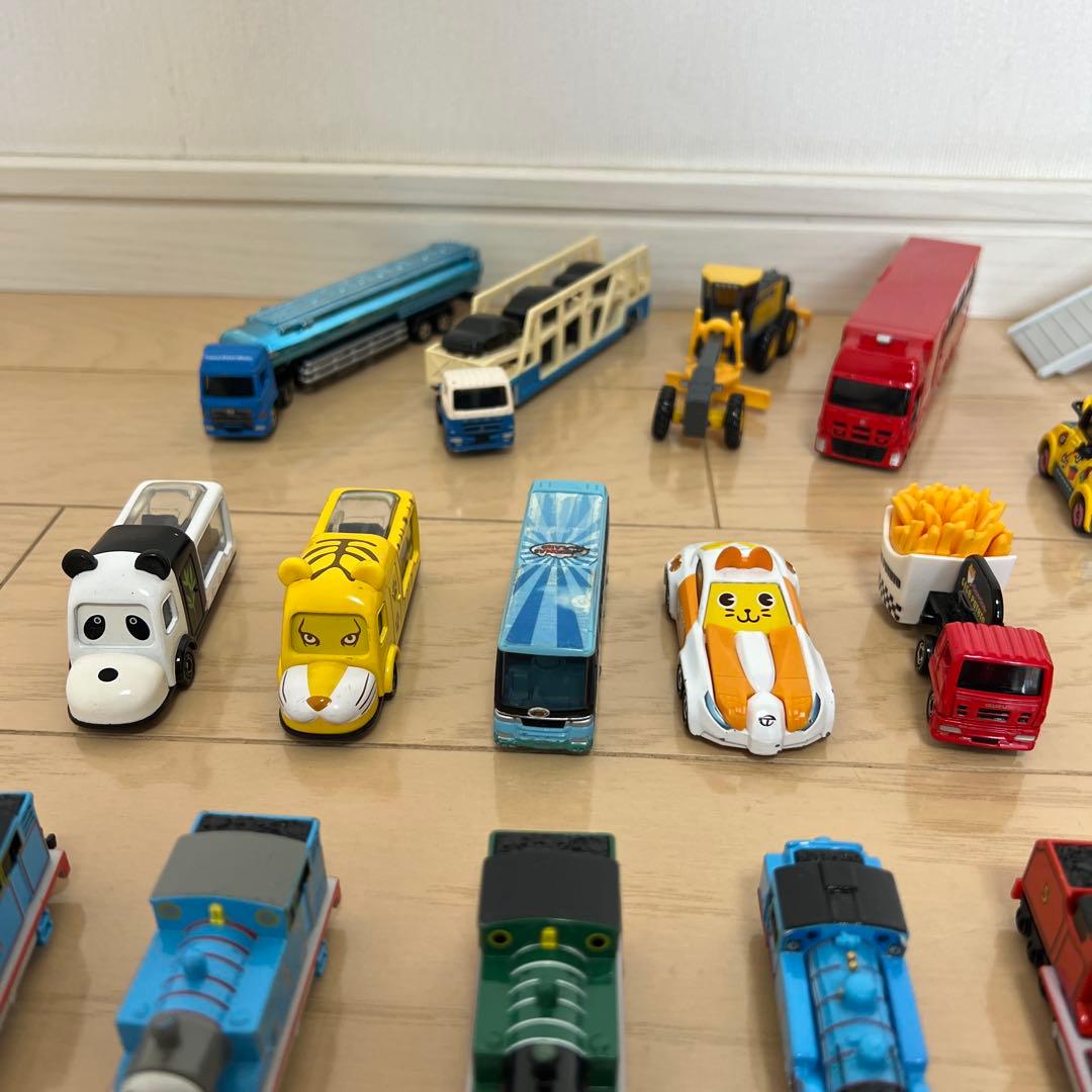 トミカ　ミニカー　トミカタウン　ビルドシティ　セブンイレブン　まとめ売り