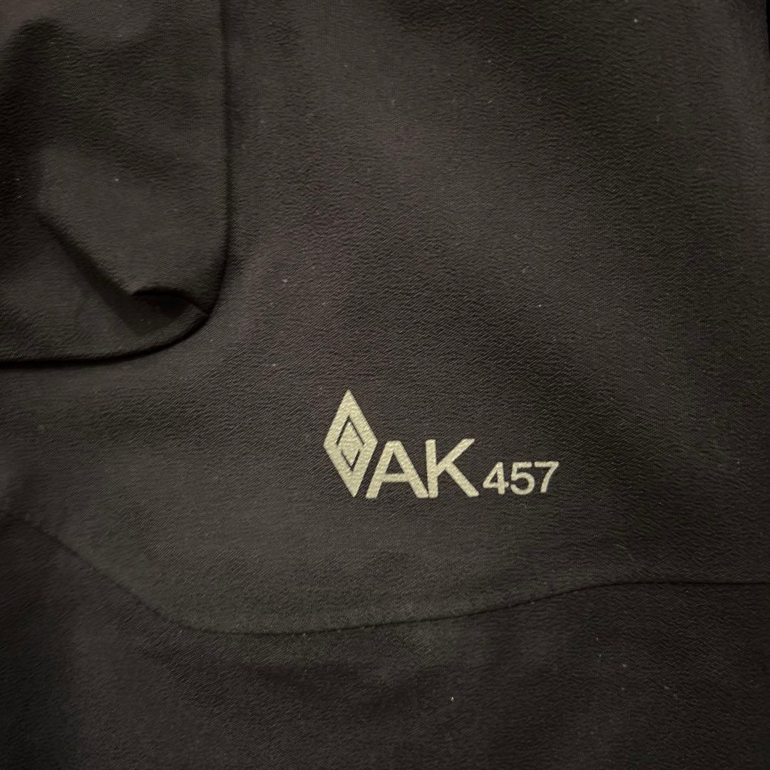 Burton AK 457 GORE-TEX Pro ブラック M