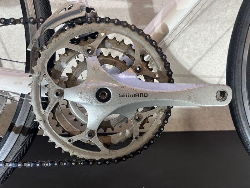 GIANT ESCAPE R3 クロスバイク sizeM　ホワイトカラー