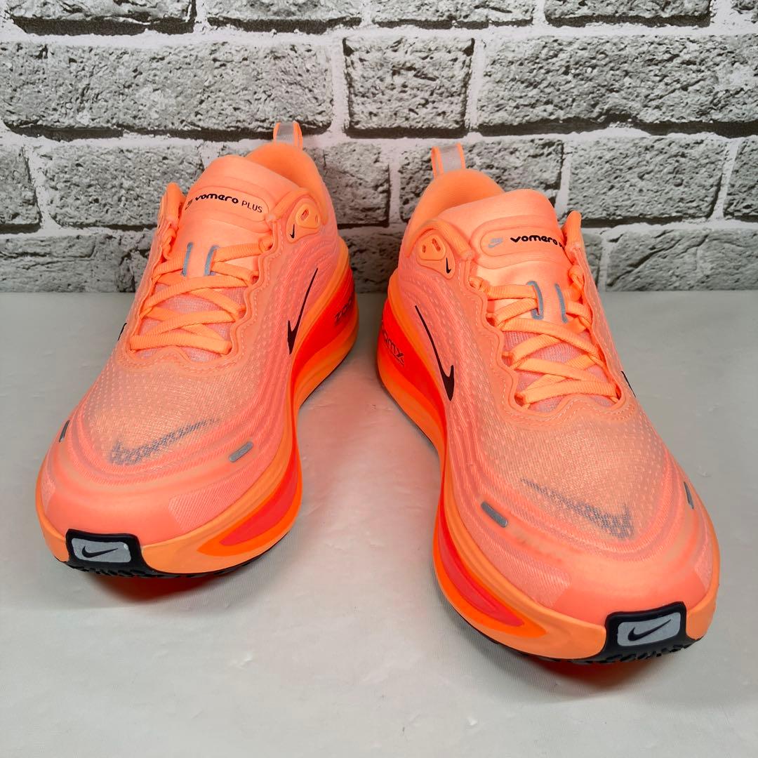 NIKE ボメロプラス 25.0cm HV8150-801 オレンジ