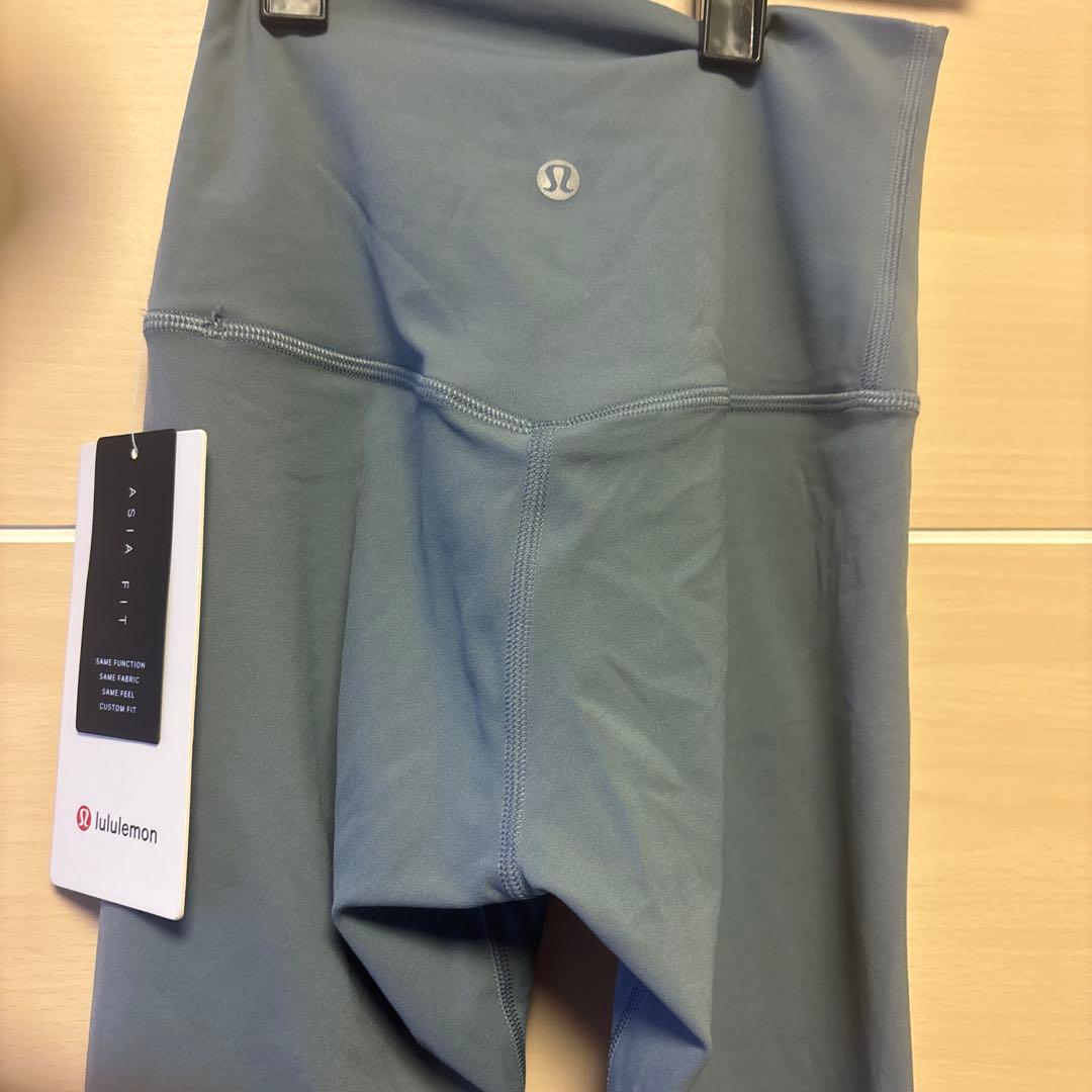 ルルレモン　アライン　パンツ