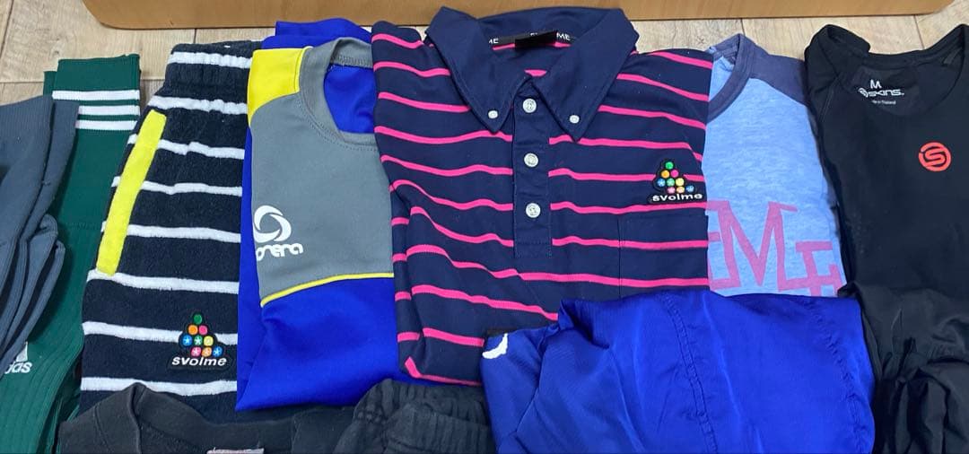 フットサル まとめ売りNIKE adidas Mユニフォームサッカー　練習着