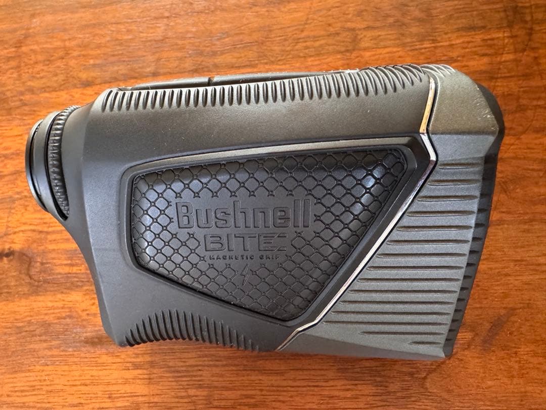 ブッシュネル　ピンシーカー　プロXEジョルト