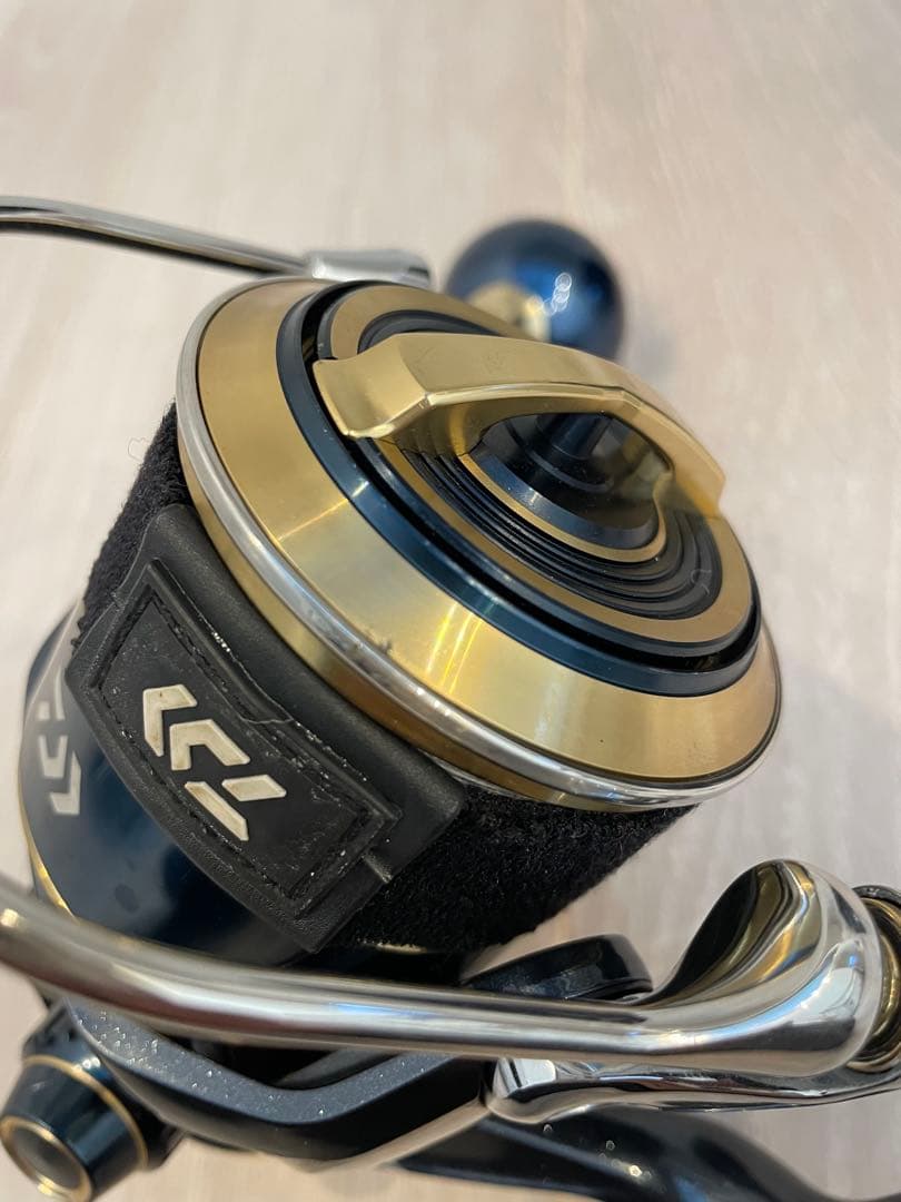 送料込み　20 Saltiga 14000-P ソルティガ