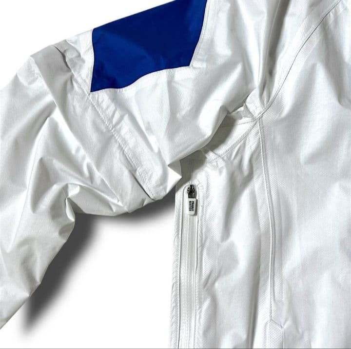 【新品未使用】PEARLY GATES レインジャケット レディース サイズＳ