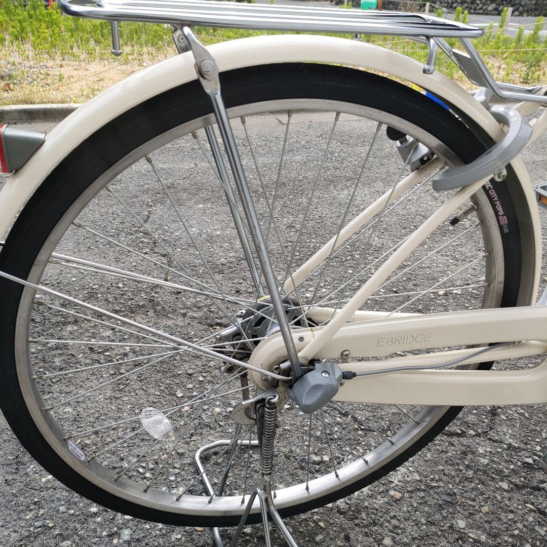 ブリヂストン　エブリッジU　クリームアイボリー　内装3段