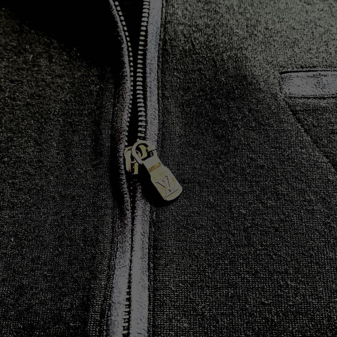 Louis Vuitton セーター 黒 メンズ　レディース 洗練されたデザイン