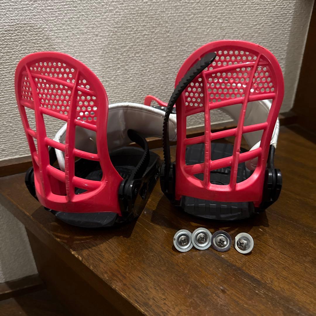 6103！スノーボード ビンディング ホワイト/ピンクと板のセット