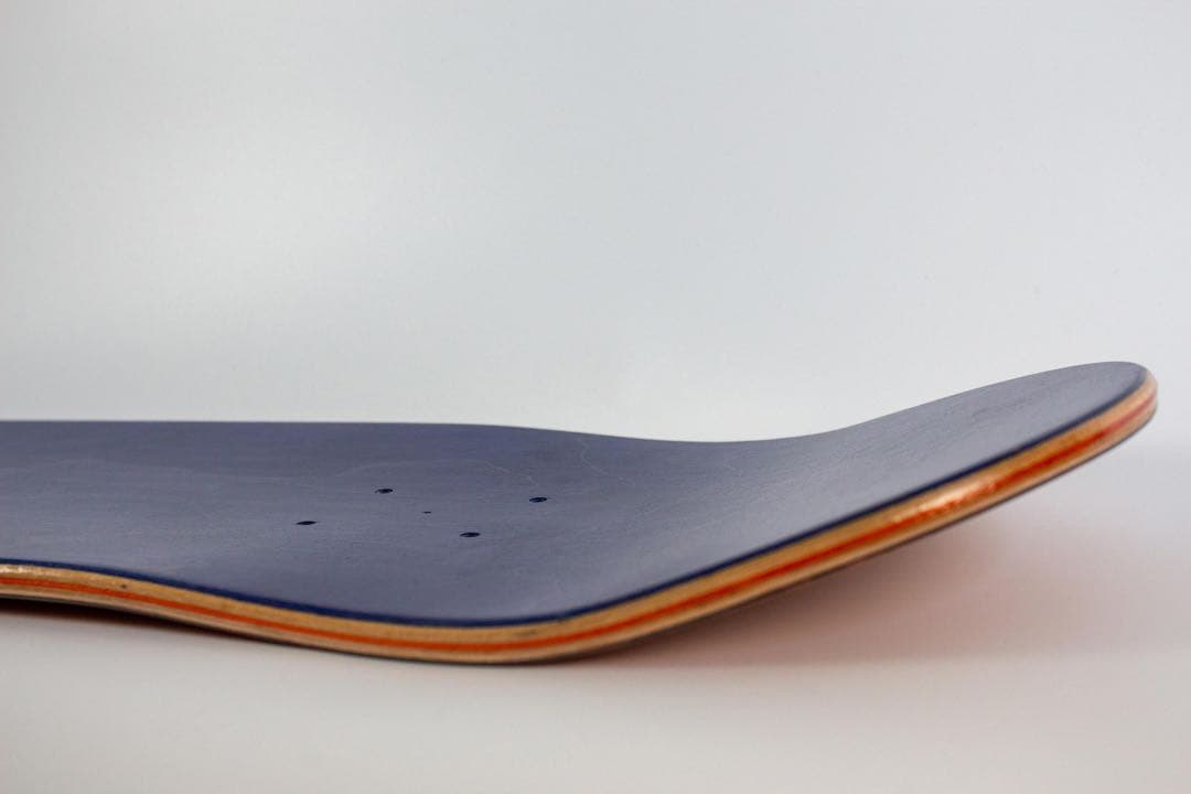 neivy. Skateboard deck 7.75 inch スケボーデッキ