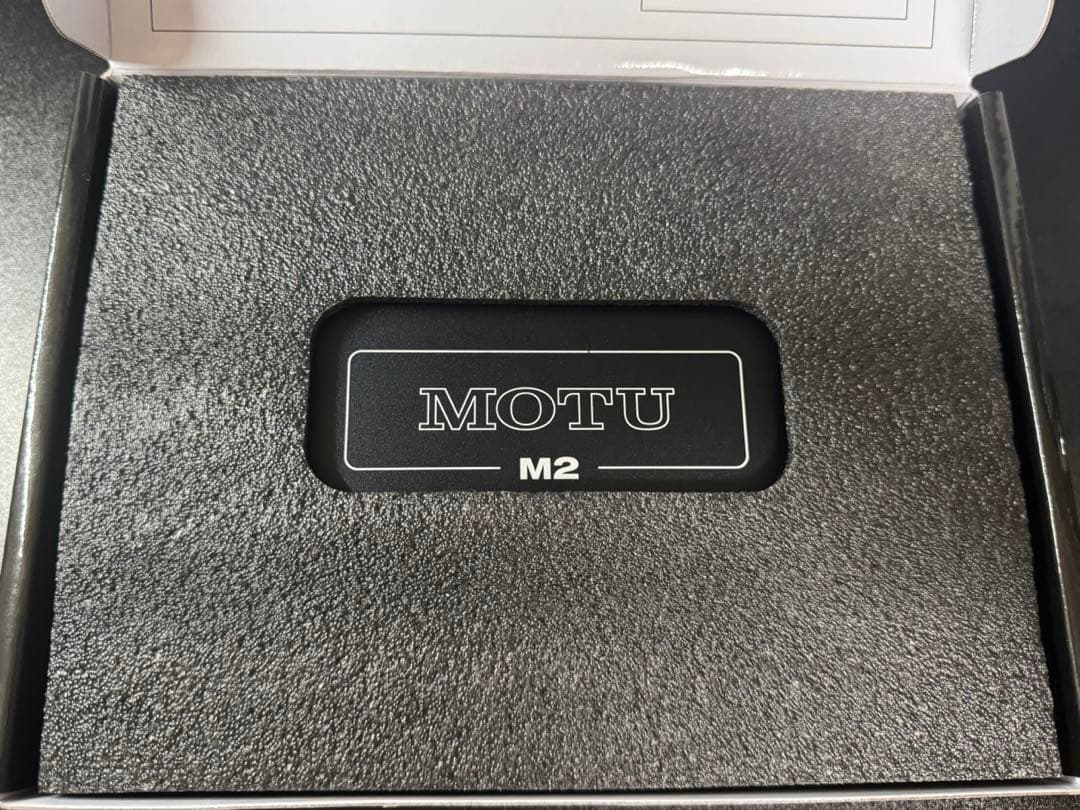 MOTU M2オーディオインターフェース