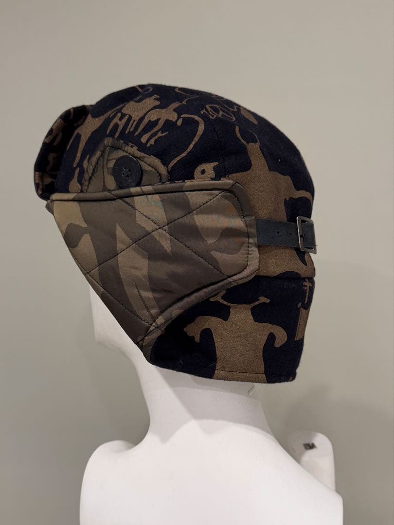 ヴィヴィアンウェストウッド迷彩柄 冬用耳あて付き帽子
