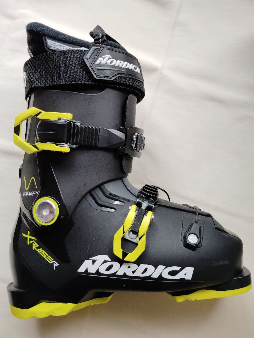 極美品 NORDICAスキーブーツ男女兼用 プロショップ別注 定価51,800円