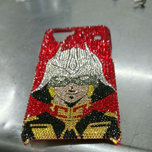 AQUOSケータイカバー。スワロフスキーでつくりました。世界中1個しかない商品