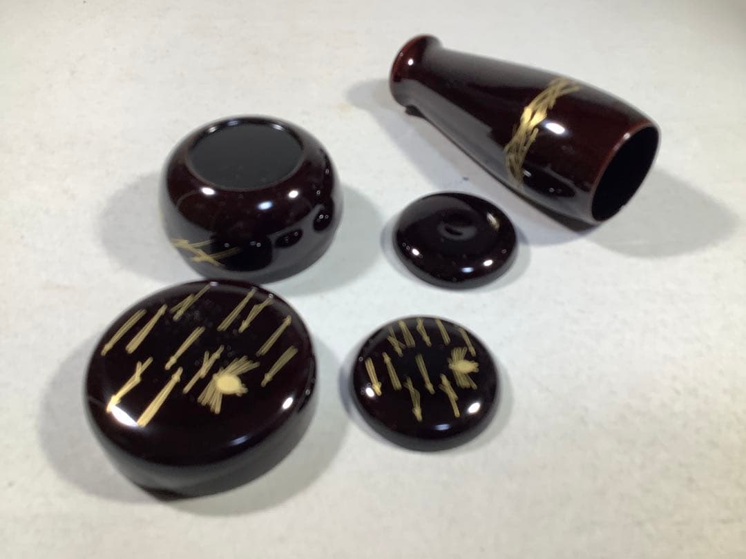 本漆手塗　松笠松葉蒔絵　利休箱　木製溜塗　仁清扇面　手塚桐鳳