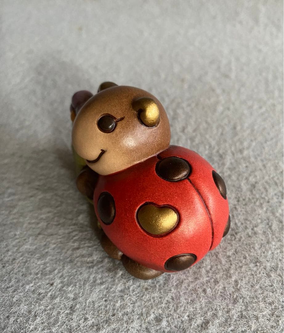 【イタリア製／THUN・トゥーン】陶器製・てんとう虫