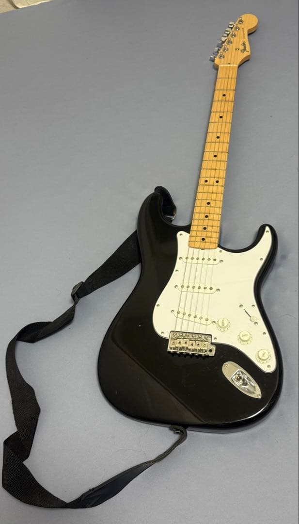 週末最終値下！Fender japan ストラトキャスター　ST-STD セット