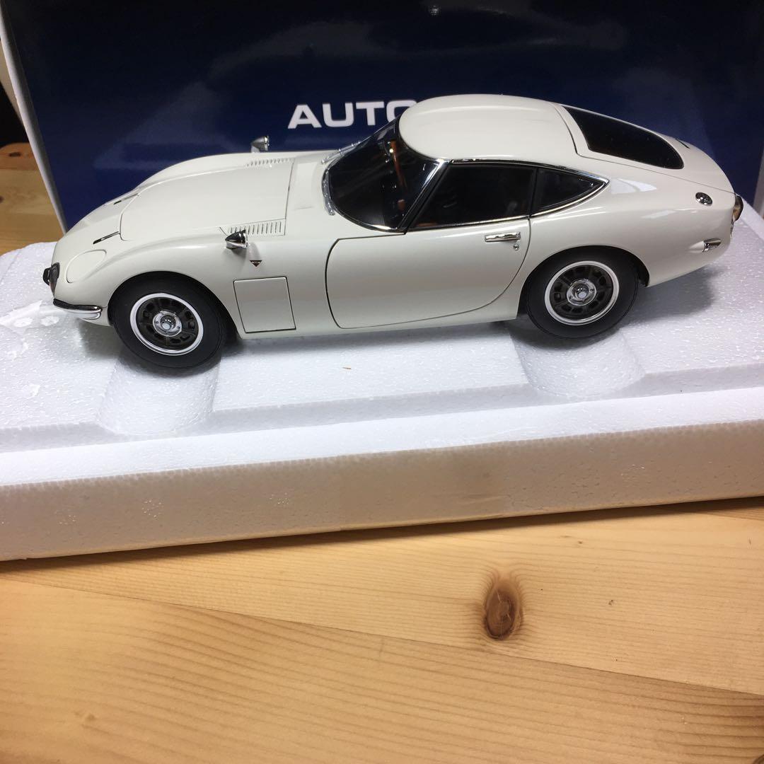 オートアート　トヨタ2000GT 再販版　超美品