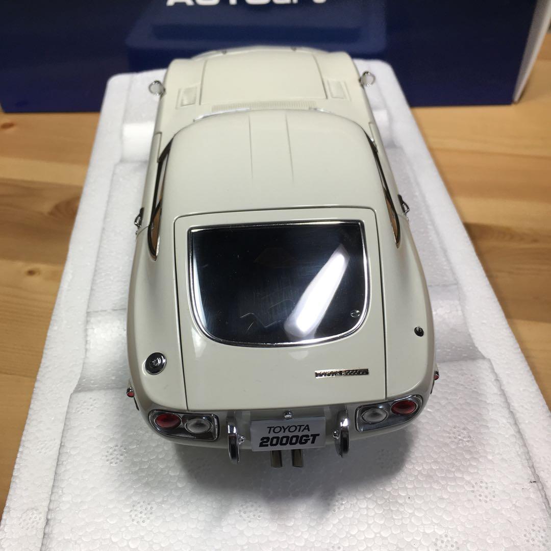 オートアート　トヨタ2000GT 再販版　超美品