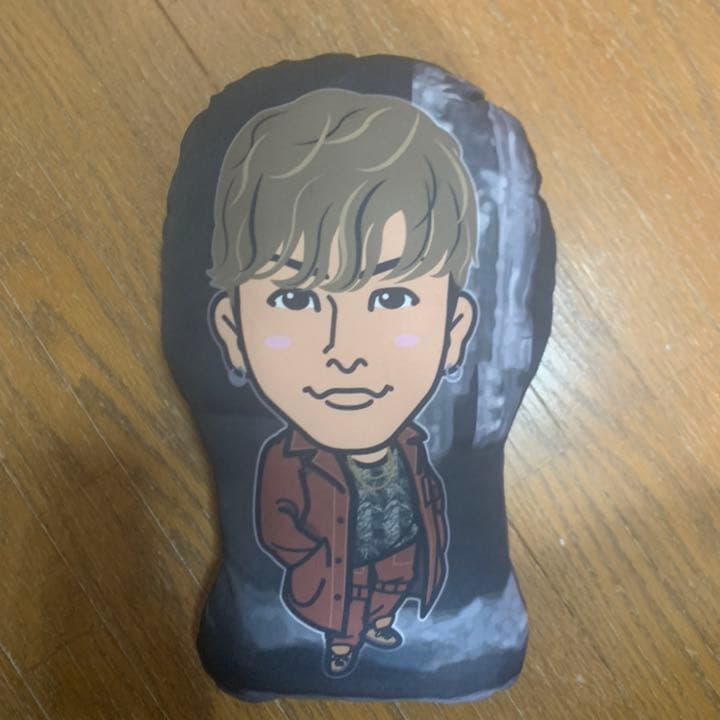 RIKU lightning クッション