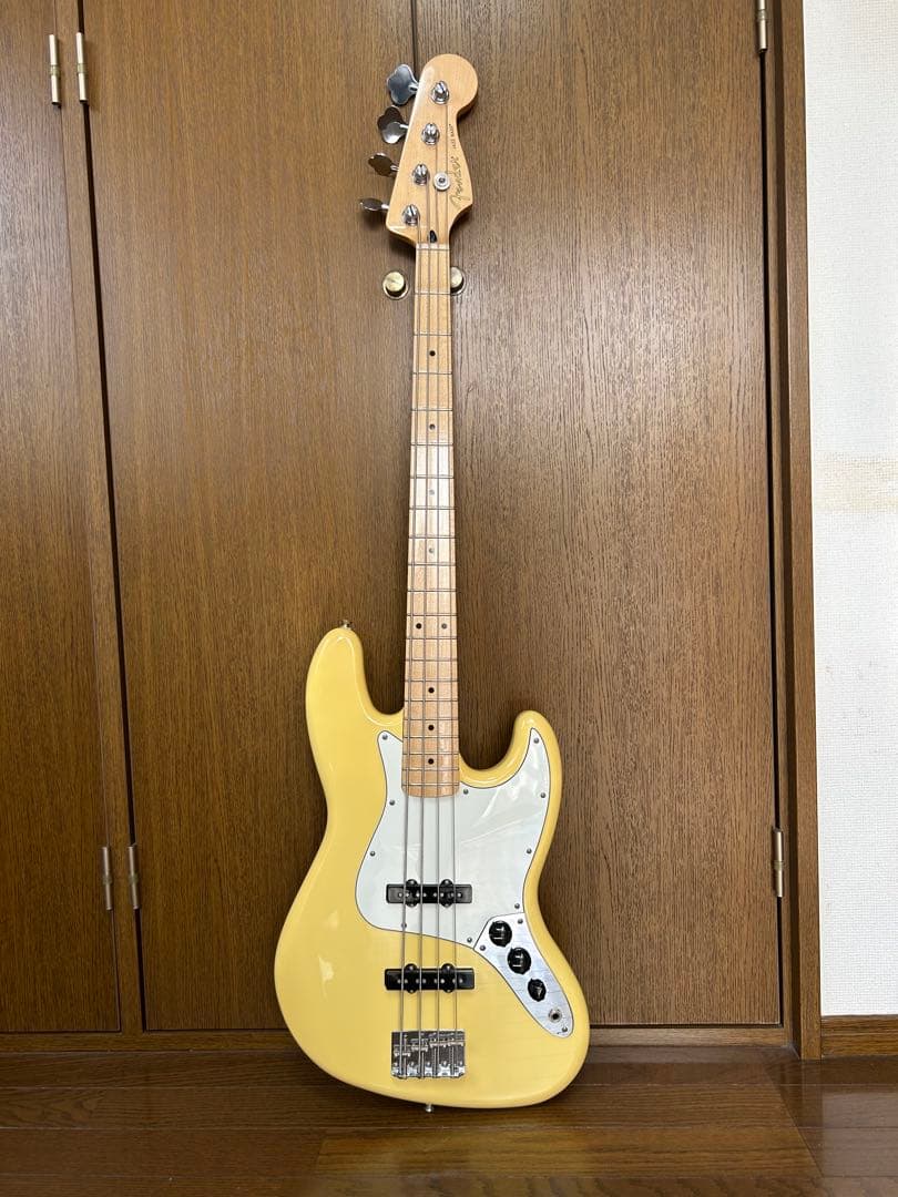 ベース Fender player Jazz Bass Butter cream