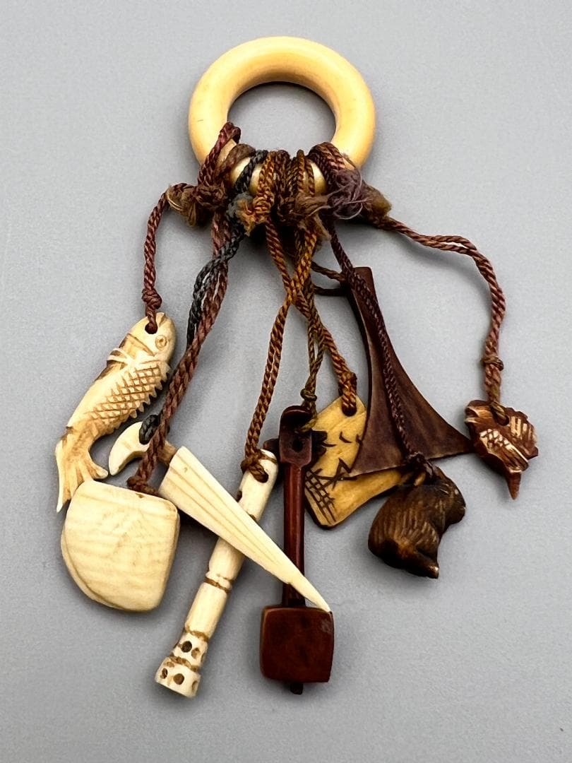 江戸期　レアミニ根付　天然素材　魚　貝　三味線　笛　傘　兎　10点　アンティーク