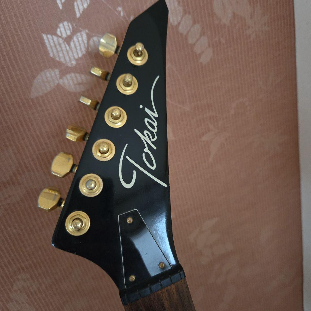 Tokaiブラックエレキギタージャンク品